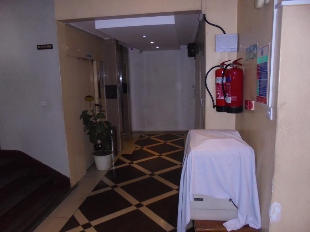 Karibu Hotel Найроби Екстериор снимка