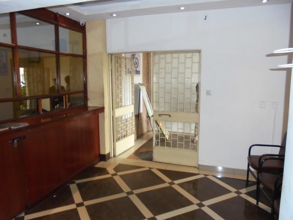 Karibu Hotel Найроби Екстериор снимка